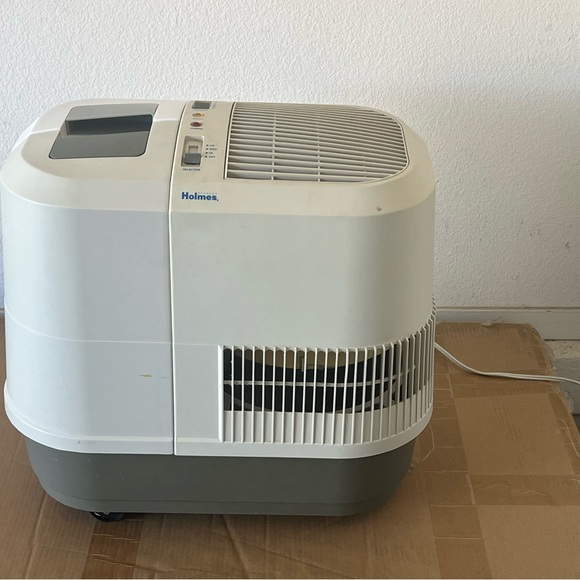 COPY - Holmes HM-3500 Humidifier - Picture 2 of 8